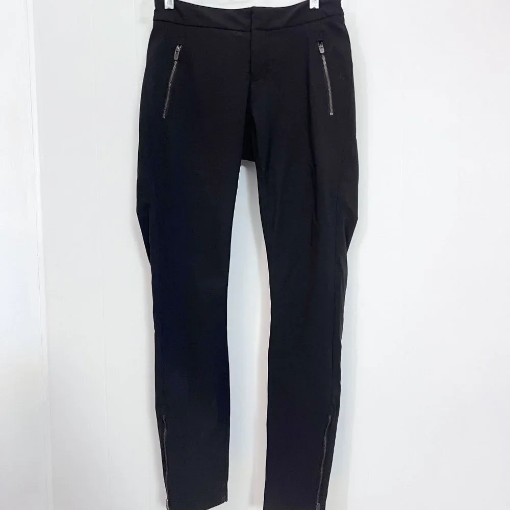 Athleta Wander Stash Skinny Pant in Black size 4